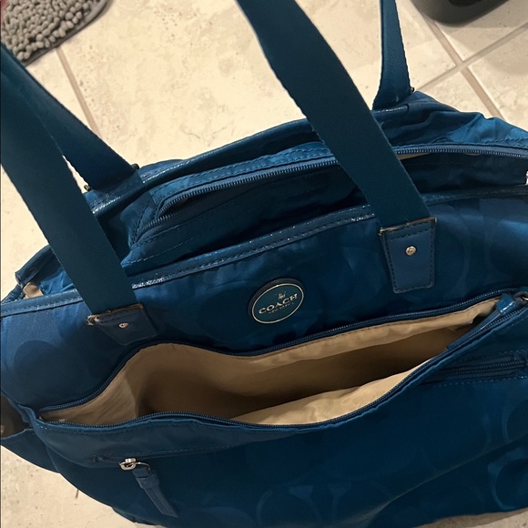 Coach Vintage Teal Signature Shoulder Bag - Picture 15 of 16